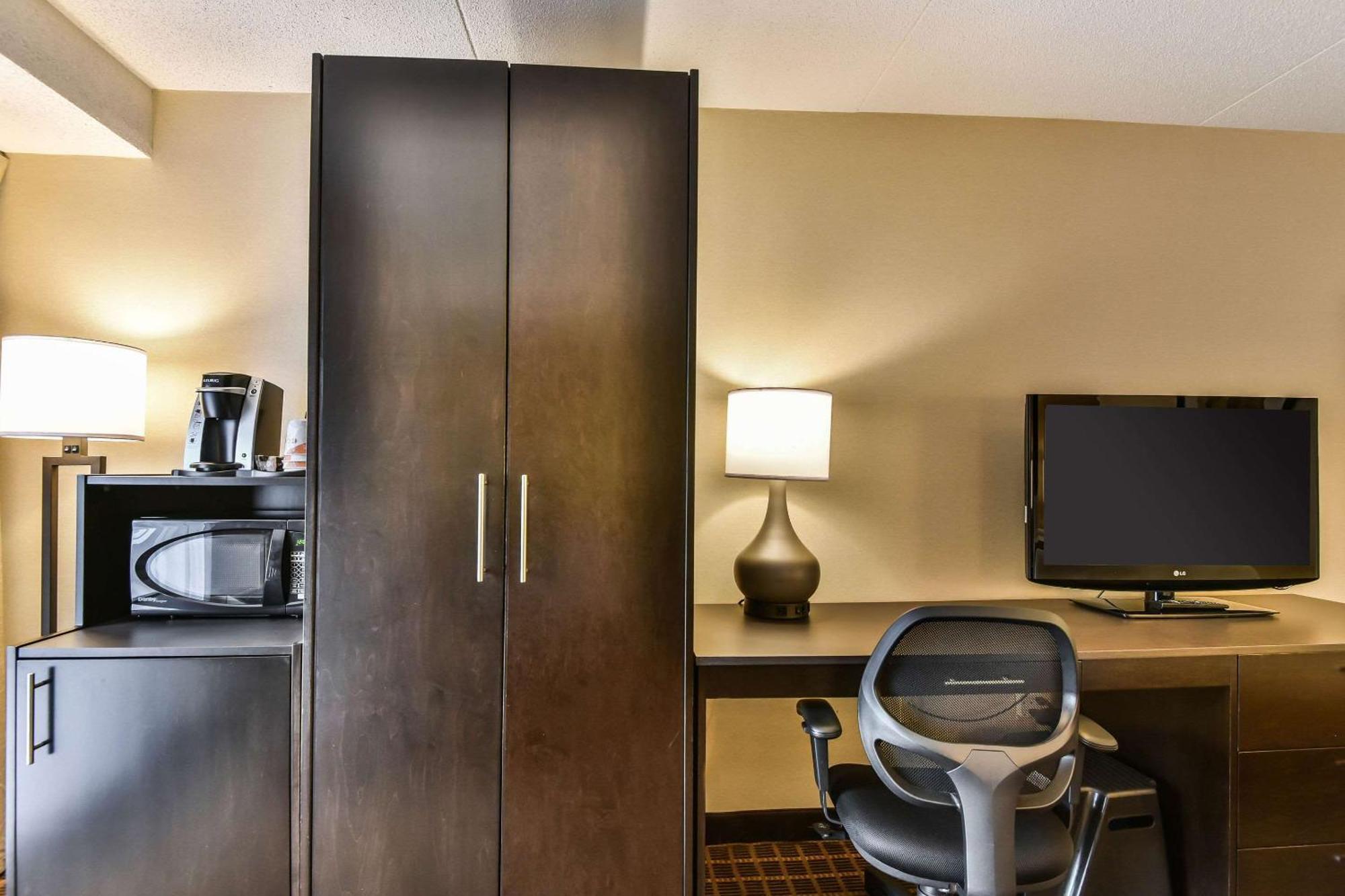 Comfort Inn Windsor Esterno foto