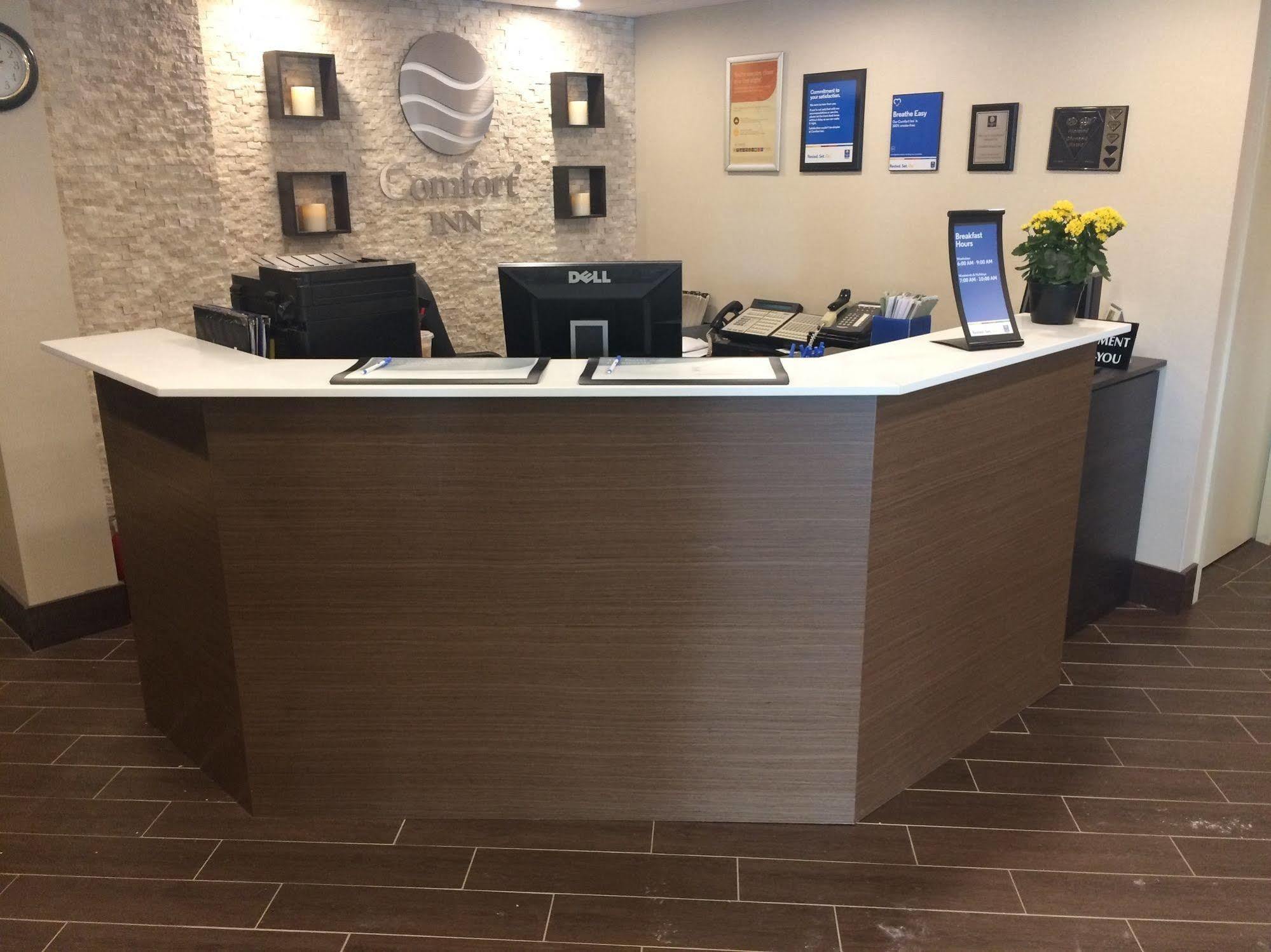 Comfort Inn Windsor Esterno foto